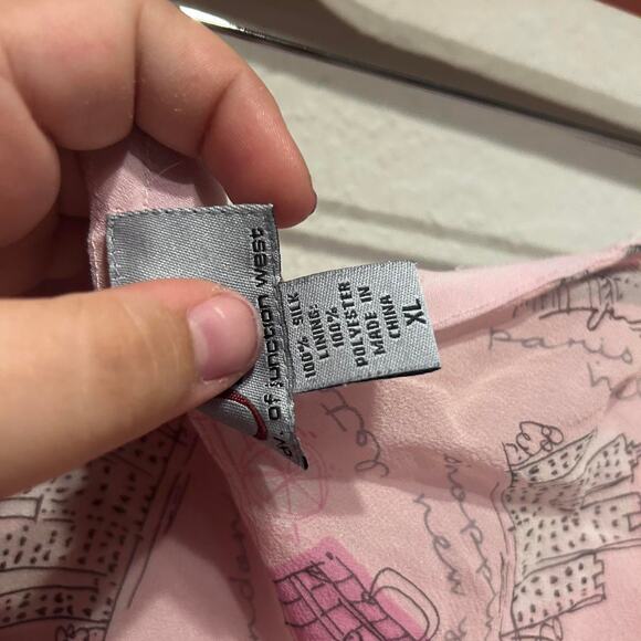 City of Junction West Pink and white vintage silk midi skirt with Paris Design - Picture 6 of 6